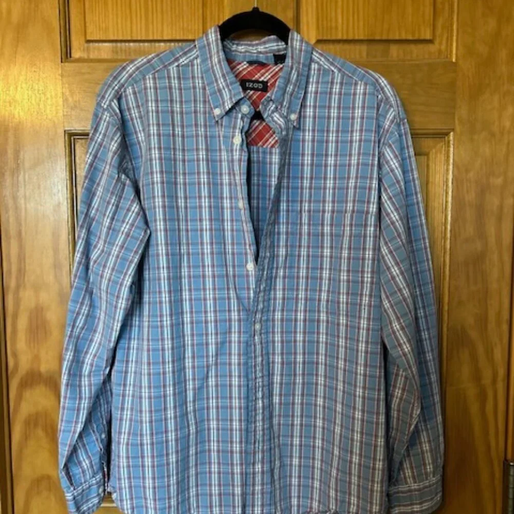 IZOD button up - Picture 1 of 2